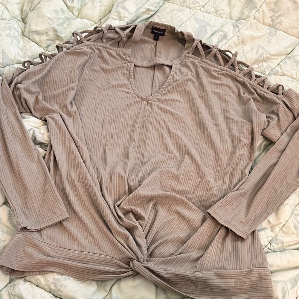 Buckle black Taupe Cold Shoulder Blouse